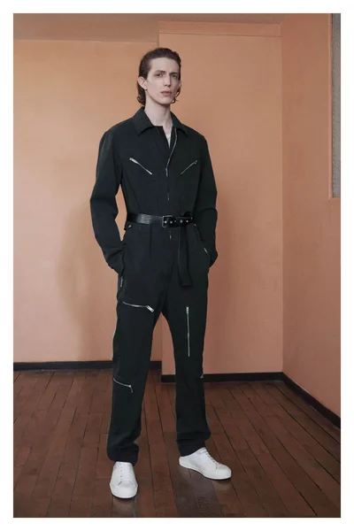 Look 28